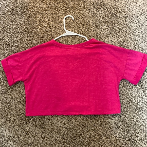 Pink Cropped Tee - Picture 4 of 4